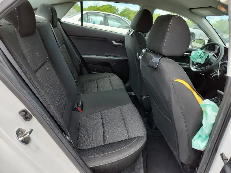 2019 KIA RIO S  