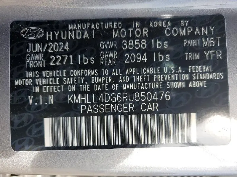 2024 HYUNDAI ELANTRA SE  