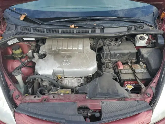 2010 TOYOTA SIENNA CE  