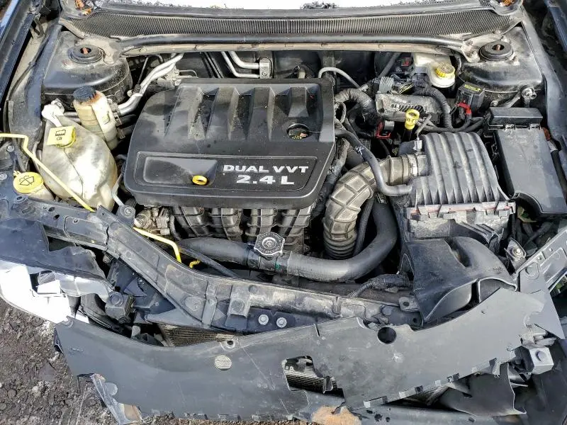 2013 DODGE AVENGER SE  