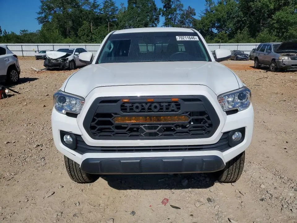 2023 TOYOTA TACOMA SR5 V6  