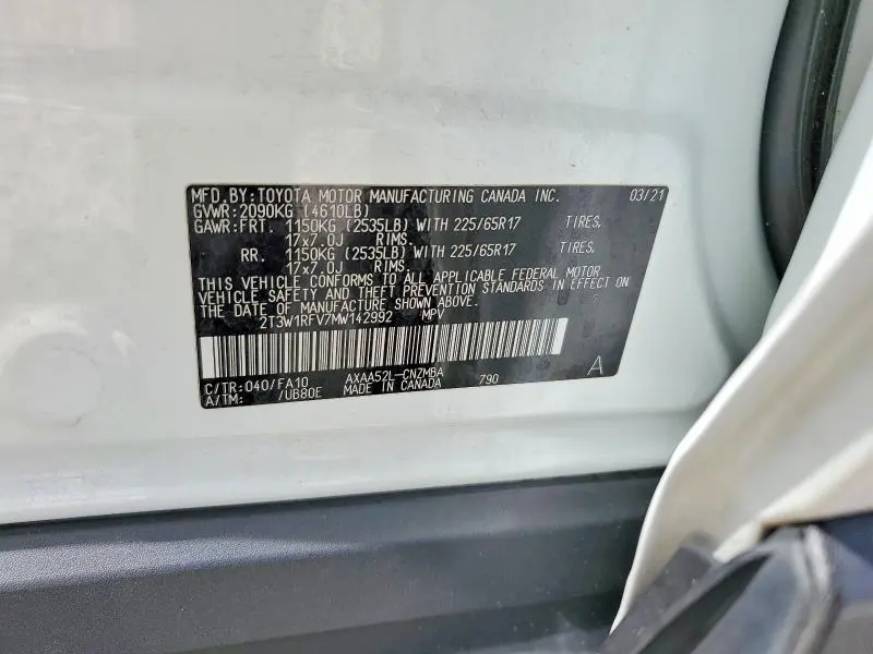 2021 TOYOTA RAV4 XLE  