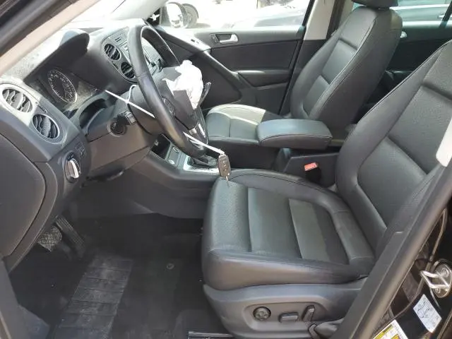 2016 VOLKSWAGEN TIGUAN S  