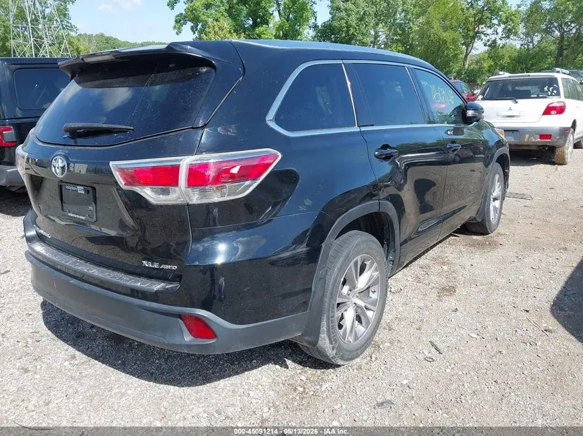 2015 TOYOTA HIGHLANDER XLE V6