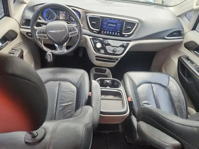 2017 CHRYSLER PACIFICA TOURING L  