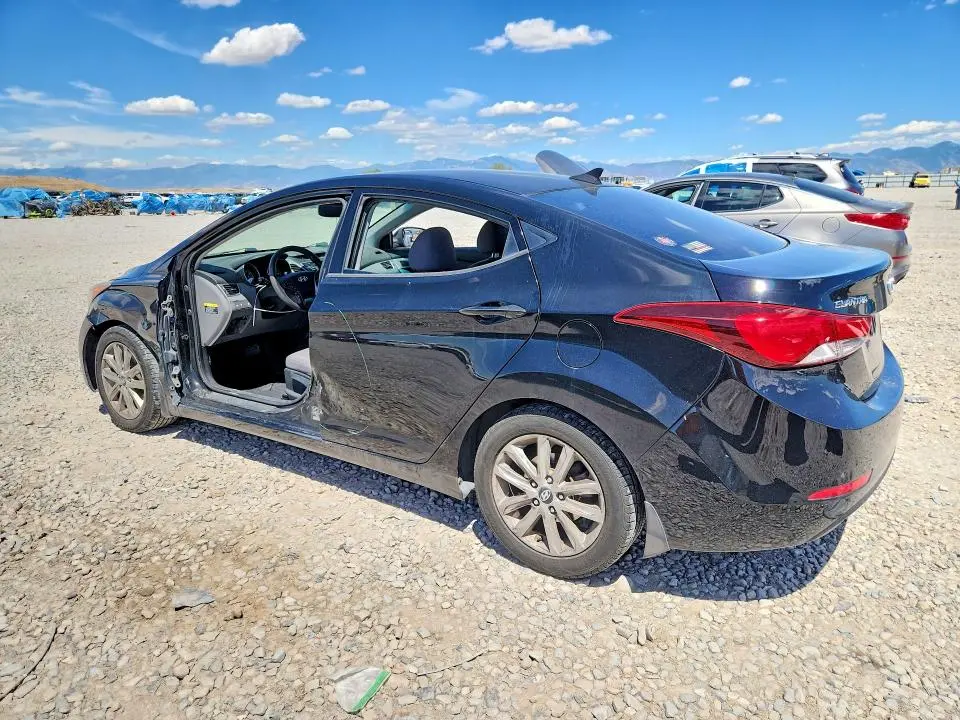 2014 HYUNDAI ELANTRA SE  