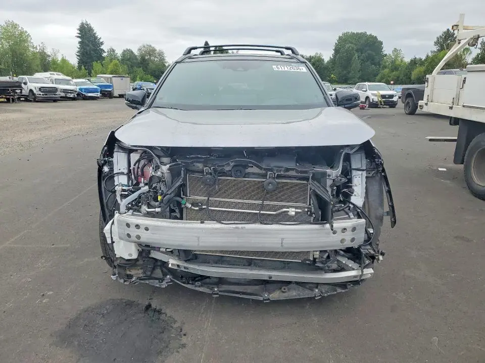 2025 TOYOTA RAV4 XSE  