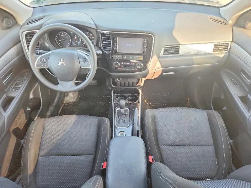 2018 MITSUBISHI OUTLANDER SE  