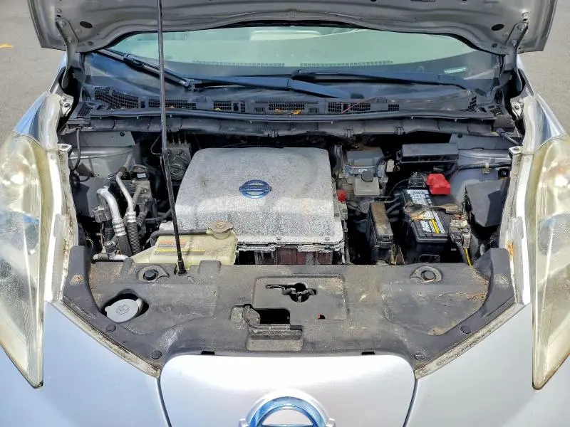 2014 NISSAN LEAF SV  