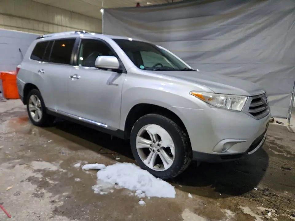2011 TOYOTA HIGHLANDER LIMITED  