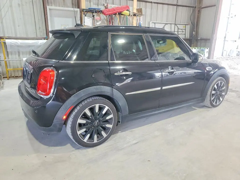 2016 MINI COOPER   