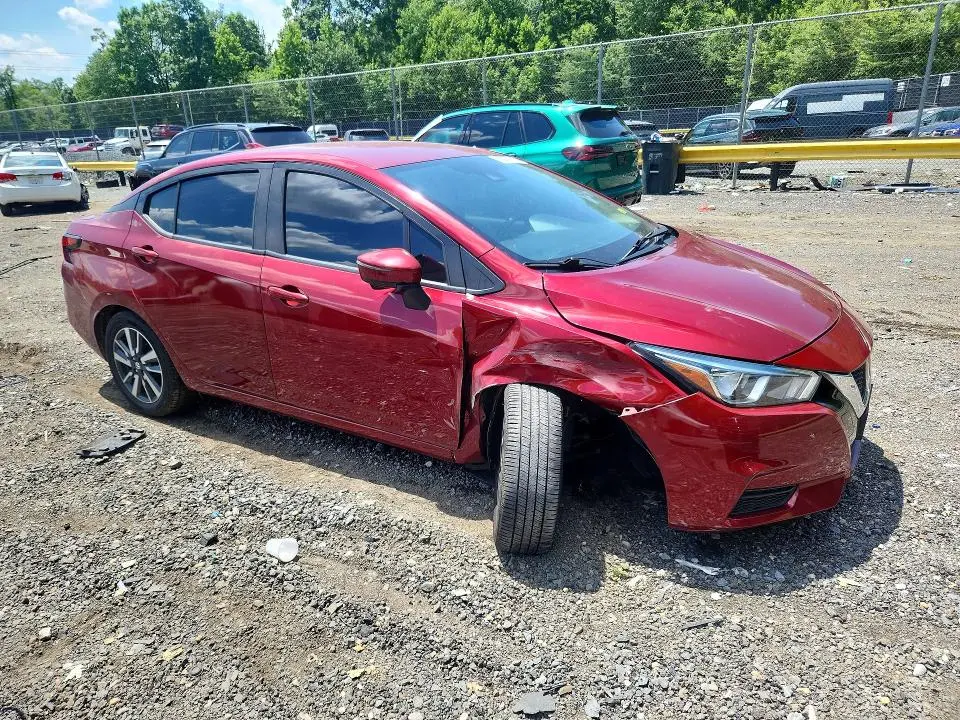 2021 NISSAN VERSA SV  