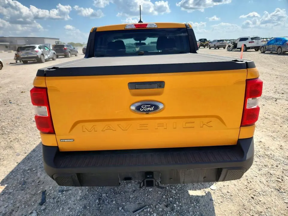 2023 FORD MAVERICK XL  