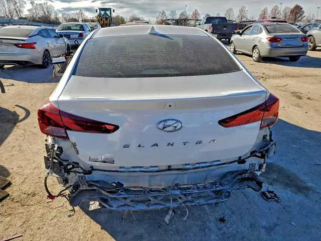 2020 HYUNDAI ELANTRA SEL  