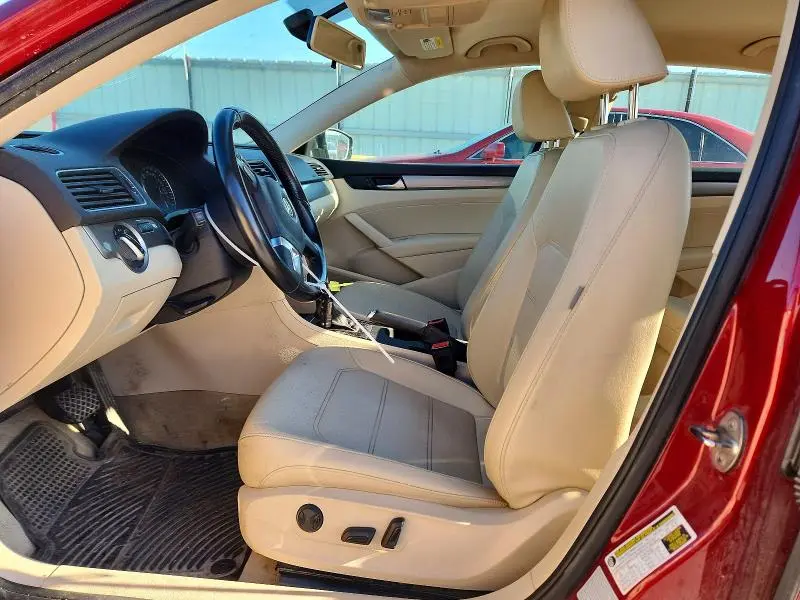 2015 VOLKSWAGEN PASSAT S  