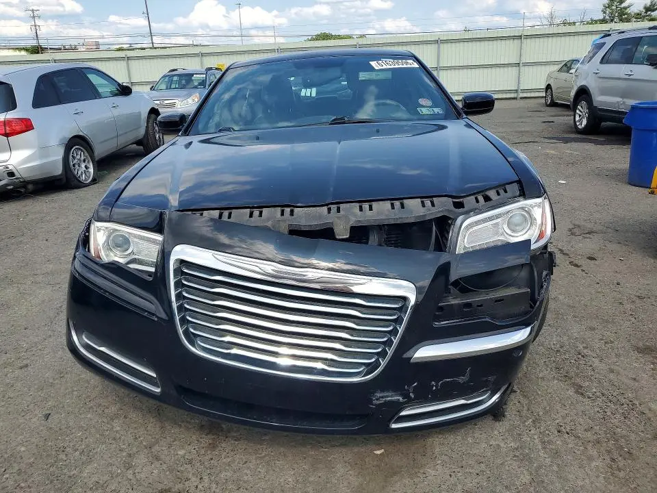 2013 CHRYSLER 300   