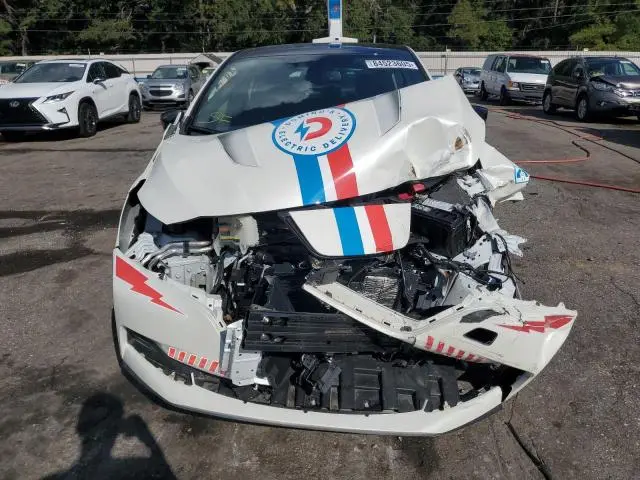 2024 NISSAN LEAF SV PLUS  