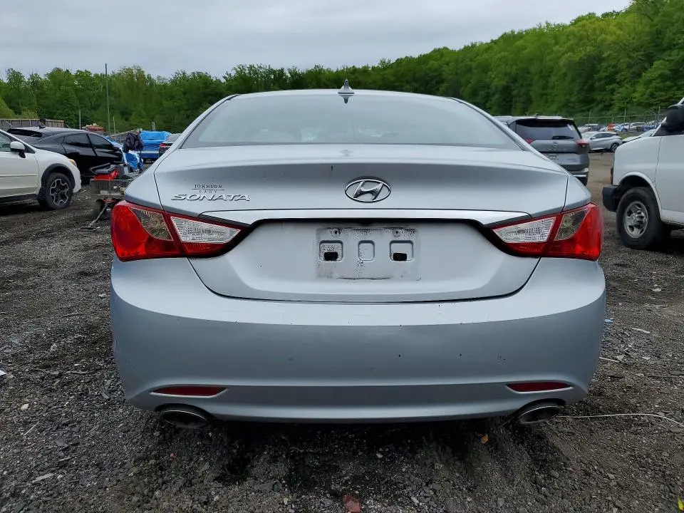2013 HYUNDAI SONATA SE  