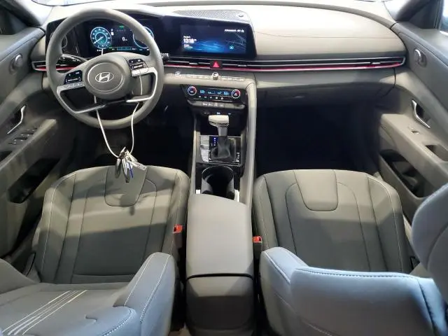 2024 HYUNDAI ELANTRA BLUE  