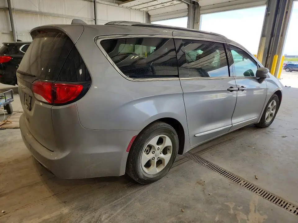 2017 CHRYSLER PACIFICA TOURING L PLUS  