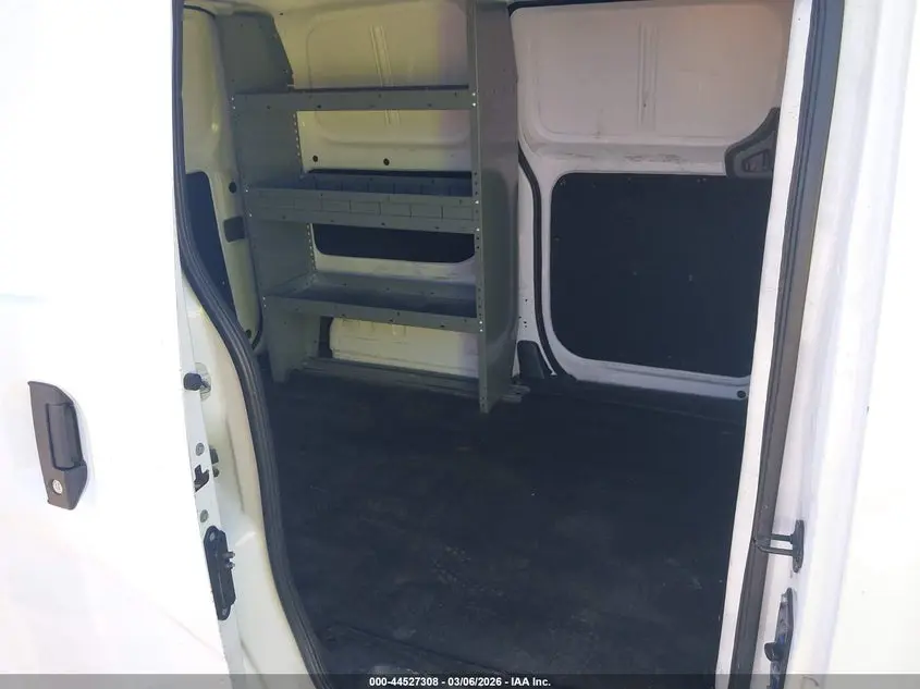 2019 NISSAN NV200 S