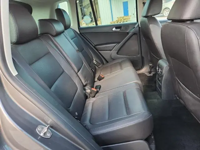 2014 VOLKSWAGEN TIGUAN S  
