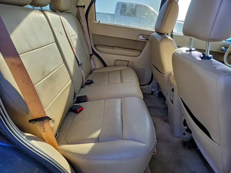 2011 FORD ESCAPE LIMITED  