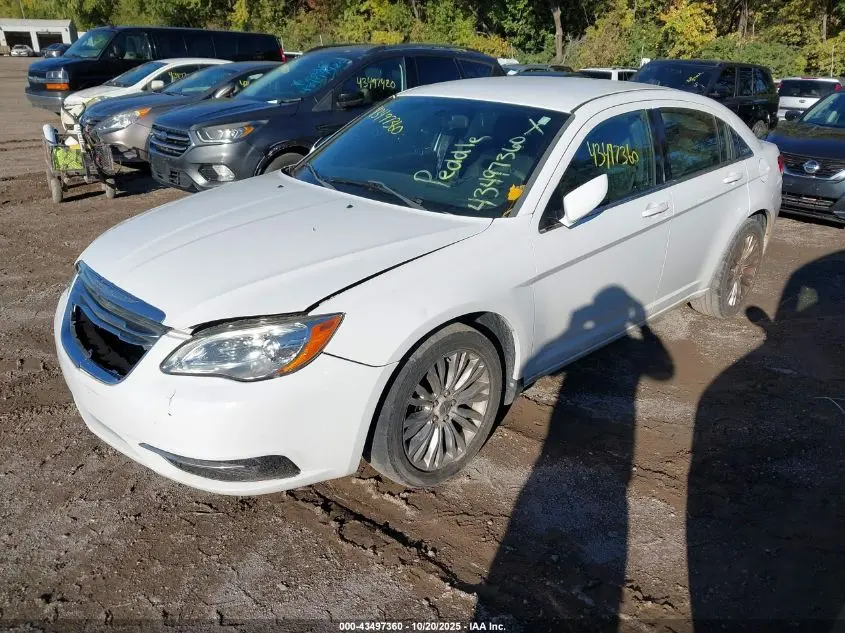 2012 CHRYSLER 200 LX
