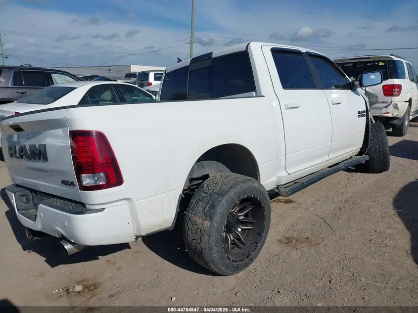 2018 RAM 1500 NIGHT  4X4 5'7 BOX