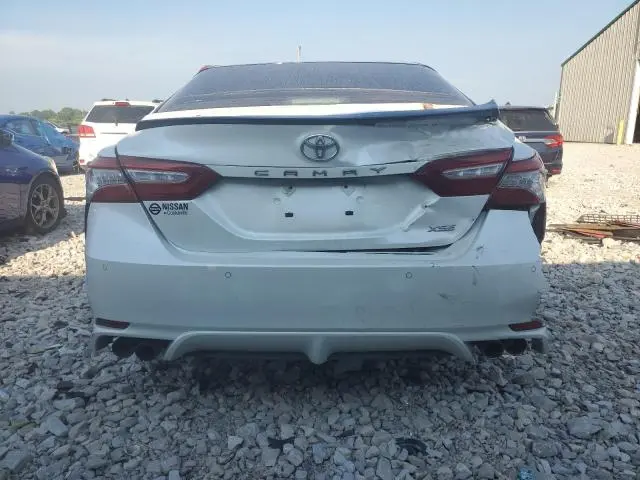 2018 TOYOTA CAMRY XSE  