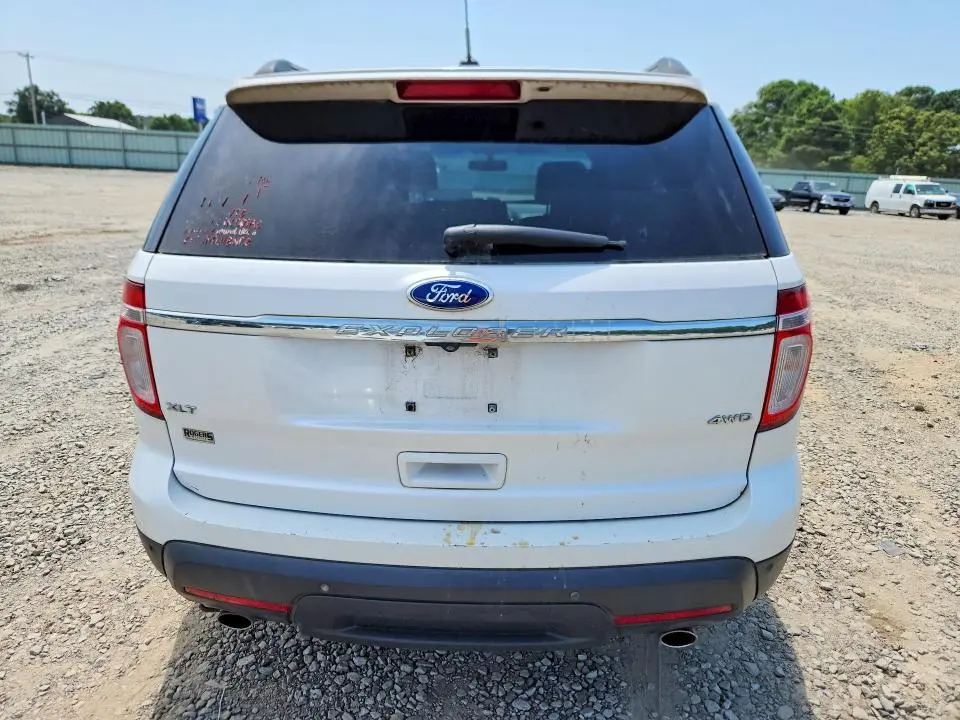 2011 FORD EXPLORER XLT  