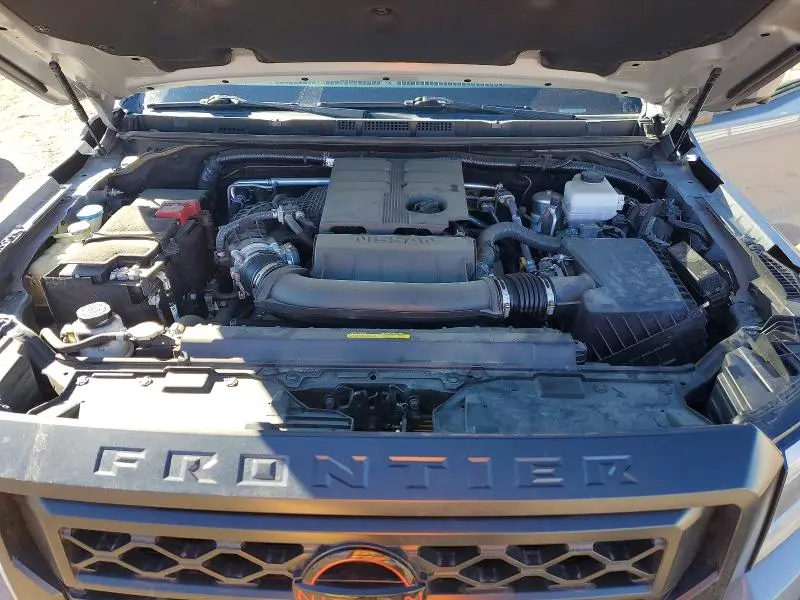 2024 NISSAN FRONTIER PRO-4X  