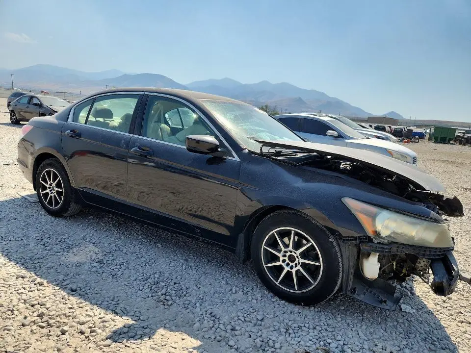 2010 HONDA ACCORD LX  