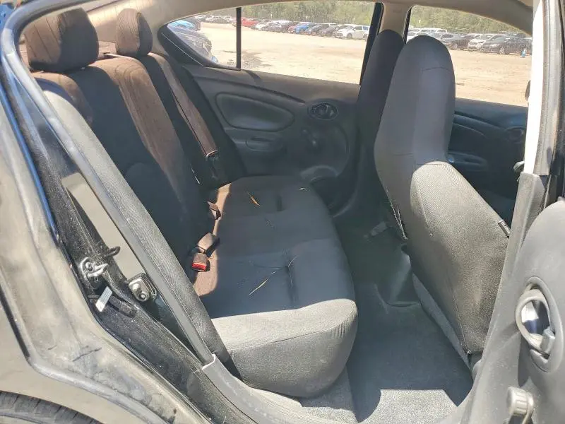 2017 NISSAN VERSA   