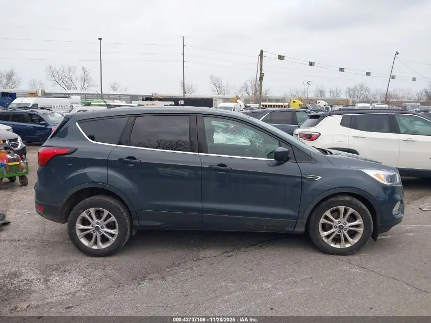 2019 FORD ESCAPE SE