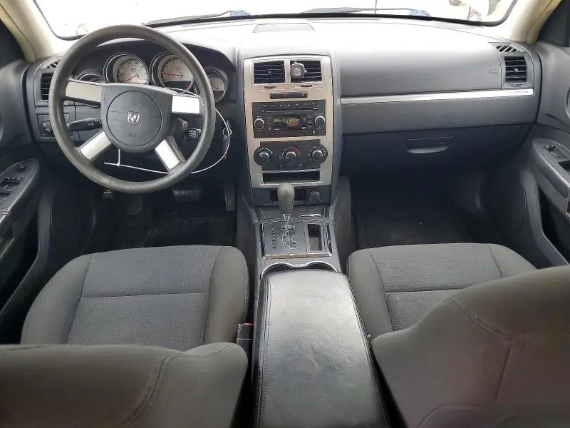 2010 DODGE CHARGER SXT  