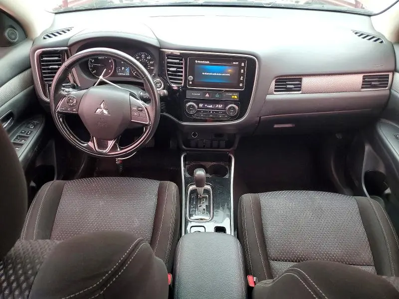 2018 MITSUBISHI OUTLANDER SE  
