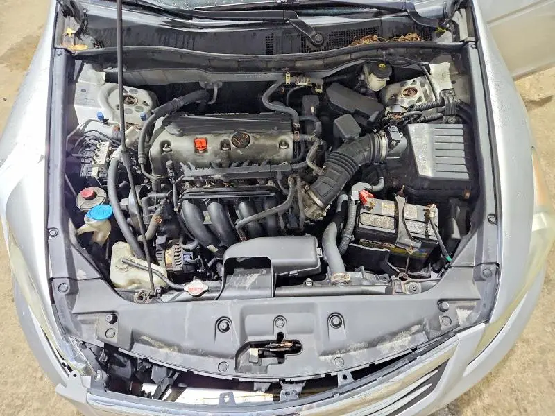 2011 HONDA ACCORD LX  
