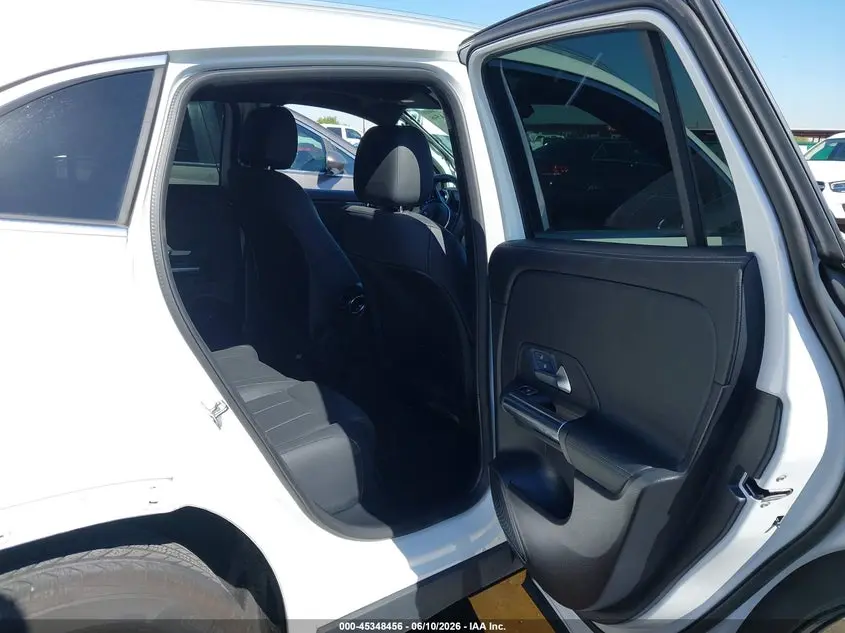2022 MERCEDES-BENZ GLA 250  