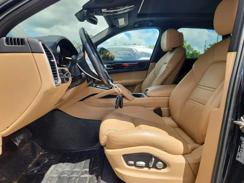 2019 PORSCHE CAYENNE SE HYBRID  