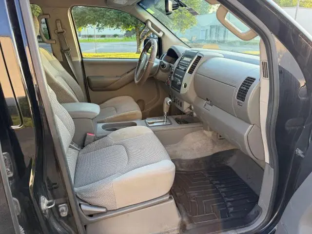 2012 NISSAN FRONTIER S  