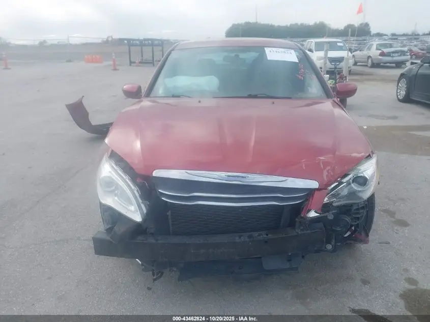 2014 CHRYSLER 200 LX