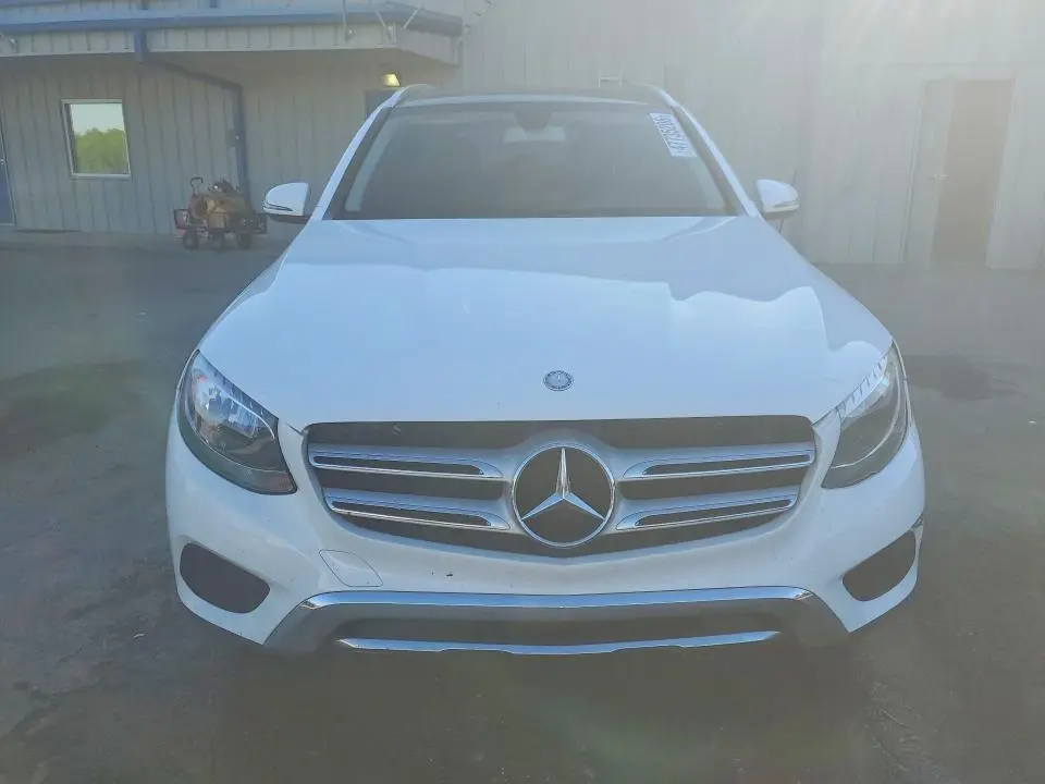 2017 MERCEDES-BENZ GLC 300  