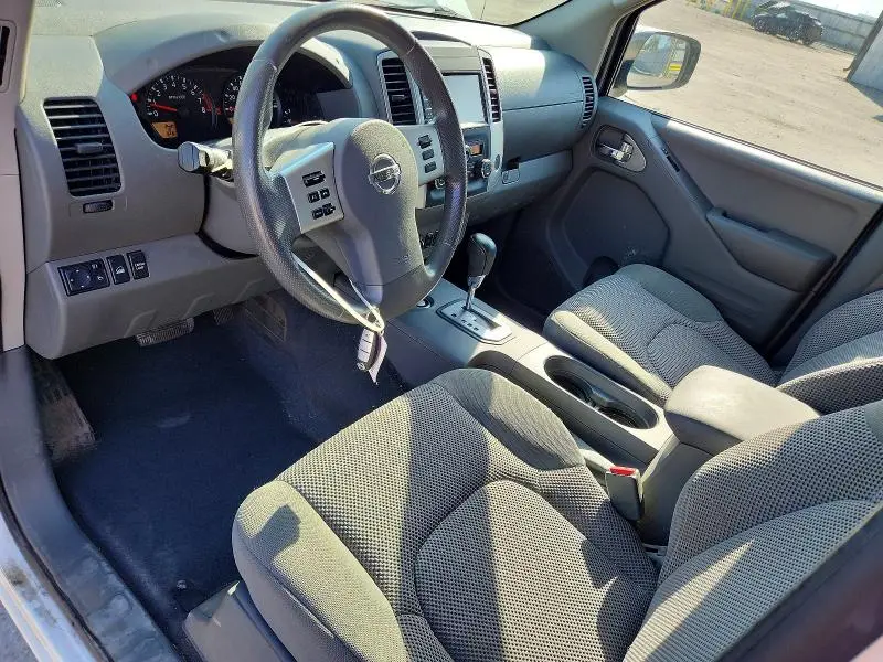 2021 NISSAN FRONTIER SV  