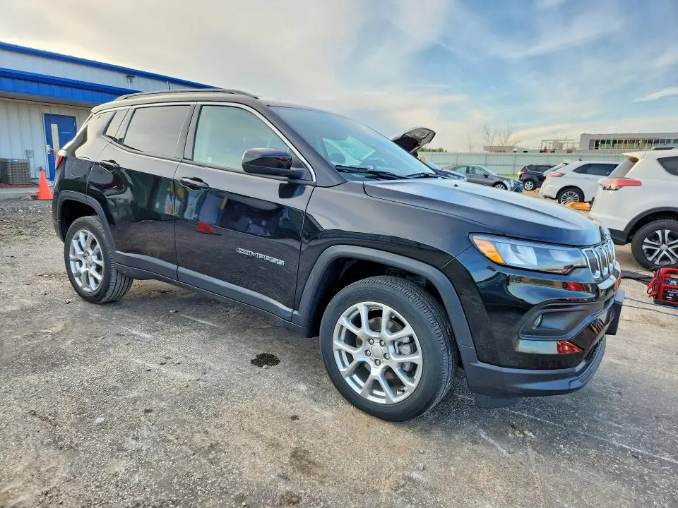 2022 JEEP COMPASS   