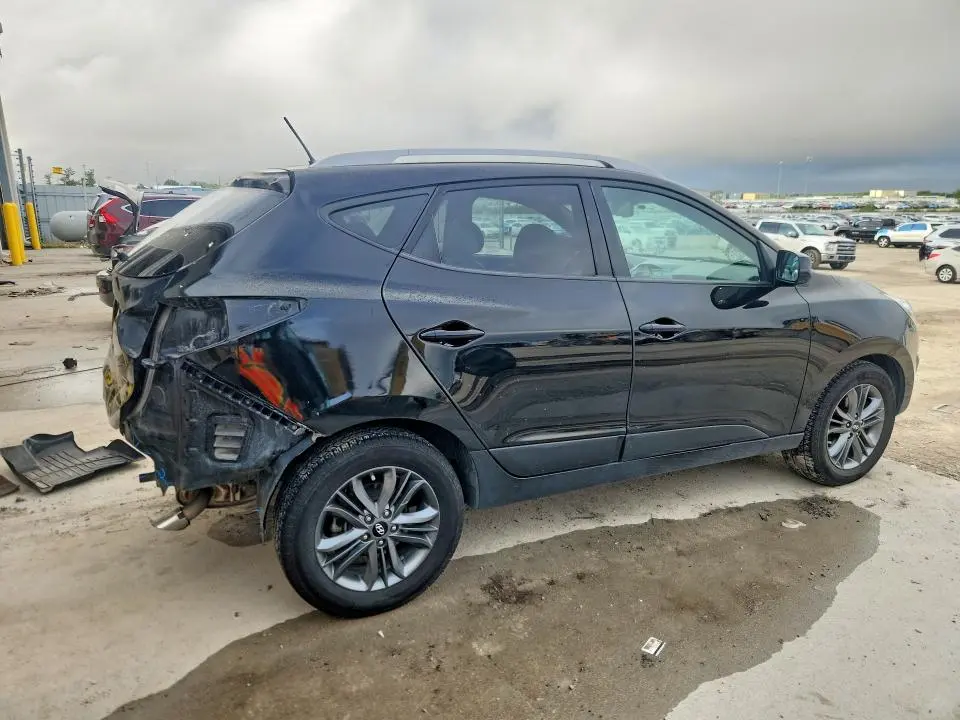 2015 HYUNDAI TUCSON SE  