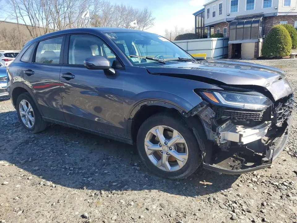 2024 HONDA HR-V LX  