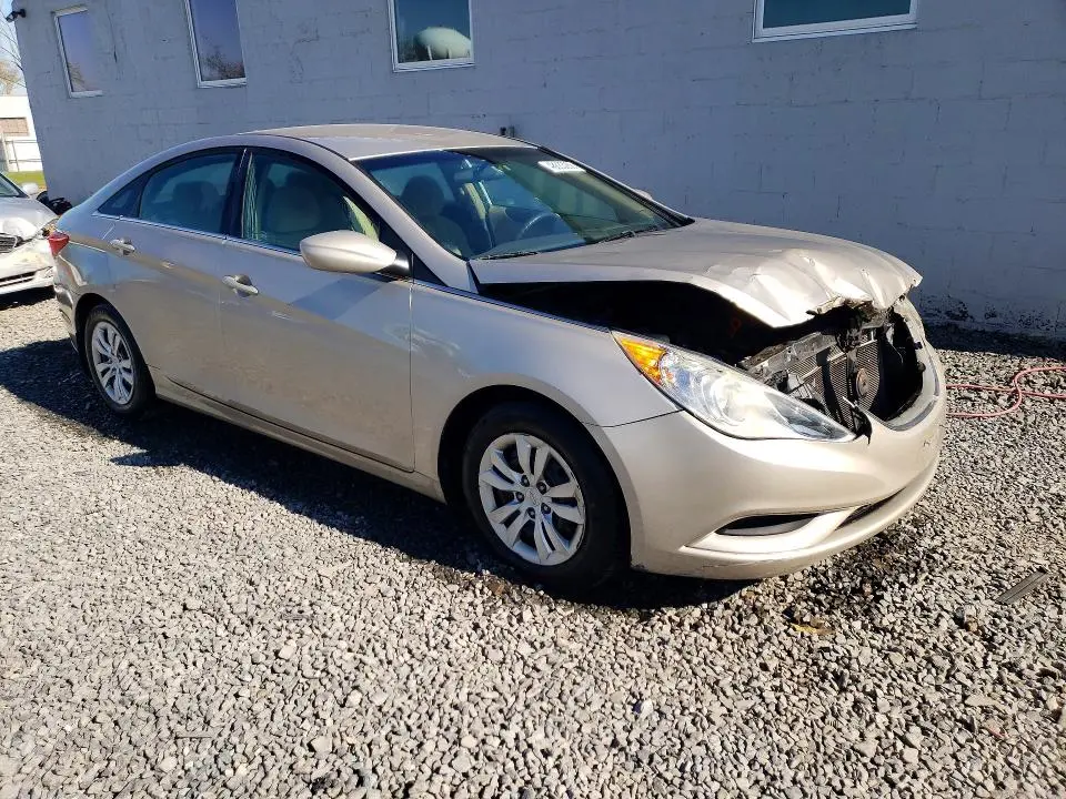2011 HYUNDAI SONATA GLS  