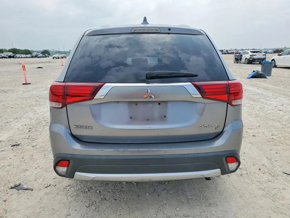 2017 MITSUBISHI OUTLANDER SE  