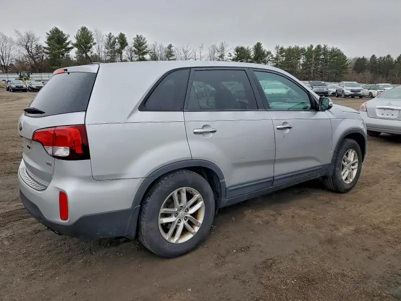 2015 KIA SORENTO LX  